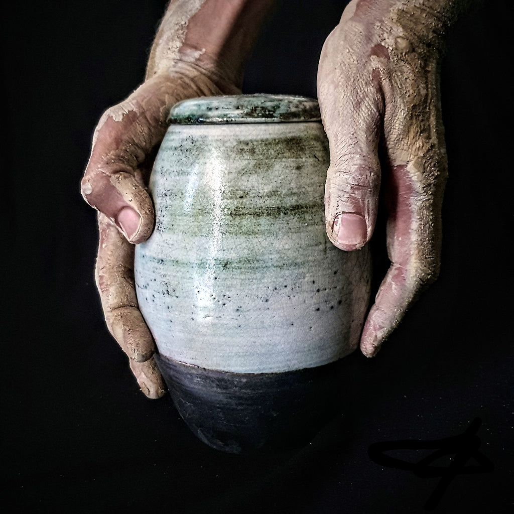 Green Handmade Raku Urn | One Of A Kind Ceramic Urn For Human Or Pet Ashes | Unusual Cremation Urns | Unique Urns For Ashes | Urne für Asche