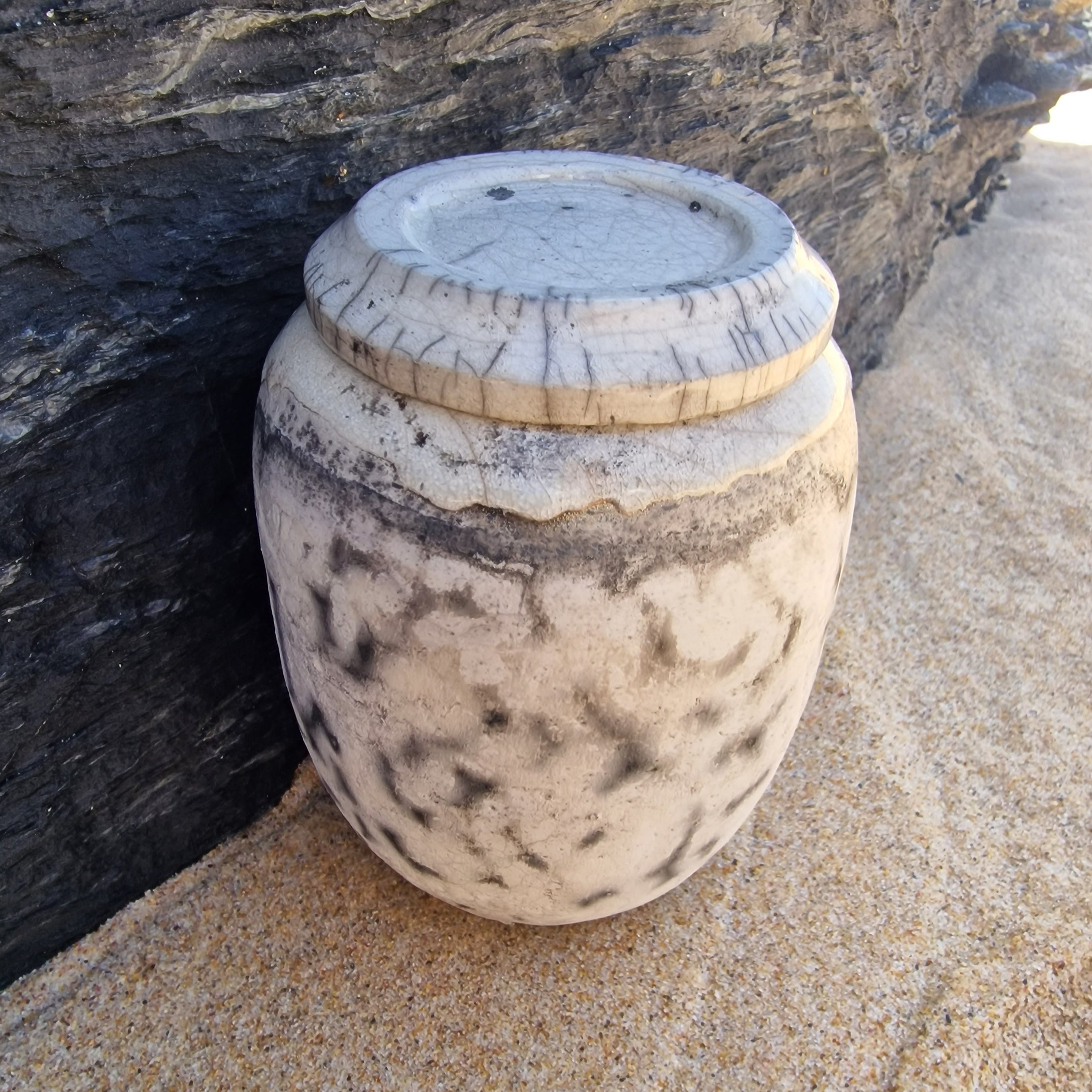 Unique keepsake Urn | Handmade Ceramic Urn | Keepsake for Ashes | Keepsake Cremation Urns | Pet Keepsake | Wabi Sabi Urn | Dogs Urn