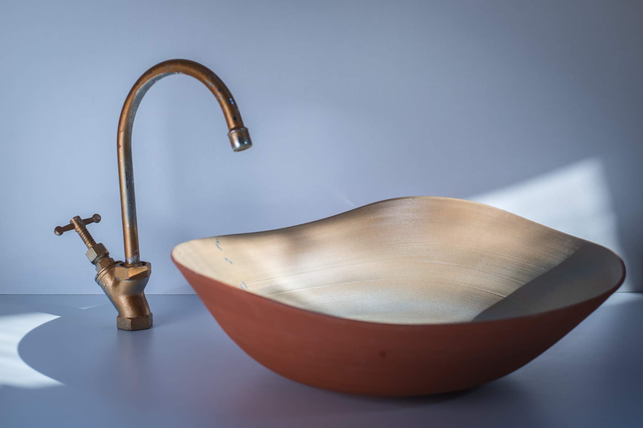 Amorphic Handmade Sink by Naiimpottery | Terracotta Unique Sink | Artistic Unique Bathroom Sink | Ceramic Vessel Sink | Waschbecken | Évier