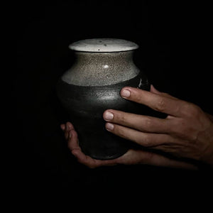 Raku Ceramic Urn | Modern Artistic Cremation Urn | Ceramic Urn for Human Ashes | Wabi Sabi Urn | Fine Art Urn | Urne für Asche